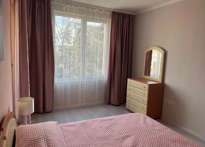 Sunny And Cosy In Admiral Plaza 阳光海滩