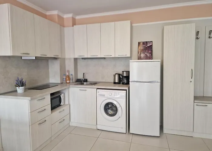 Sunny And Cosy In Admiral Plaza 公寓